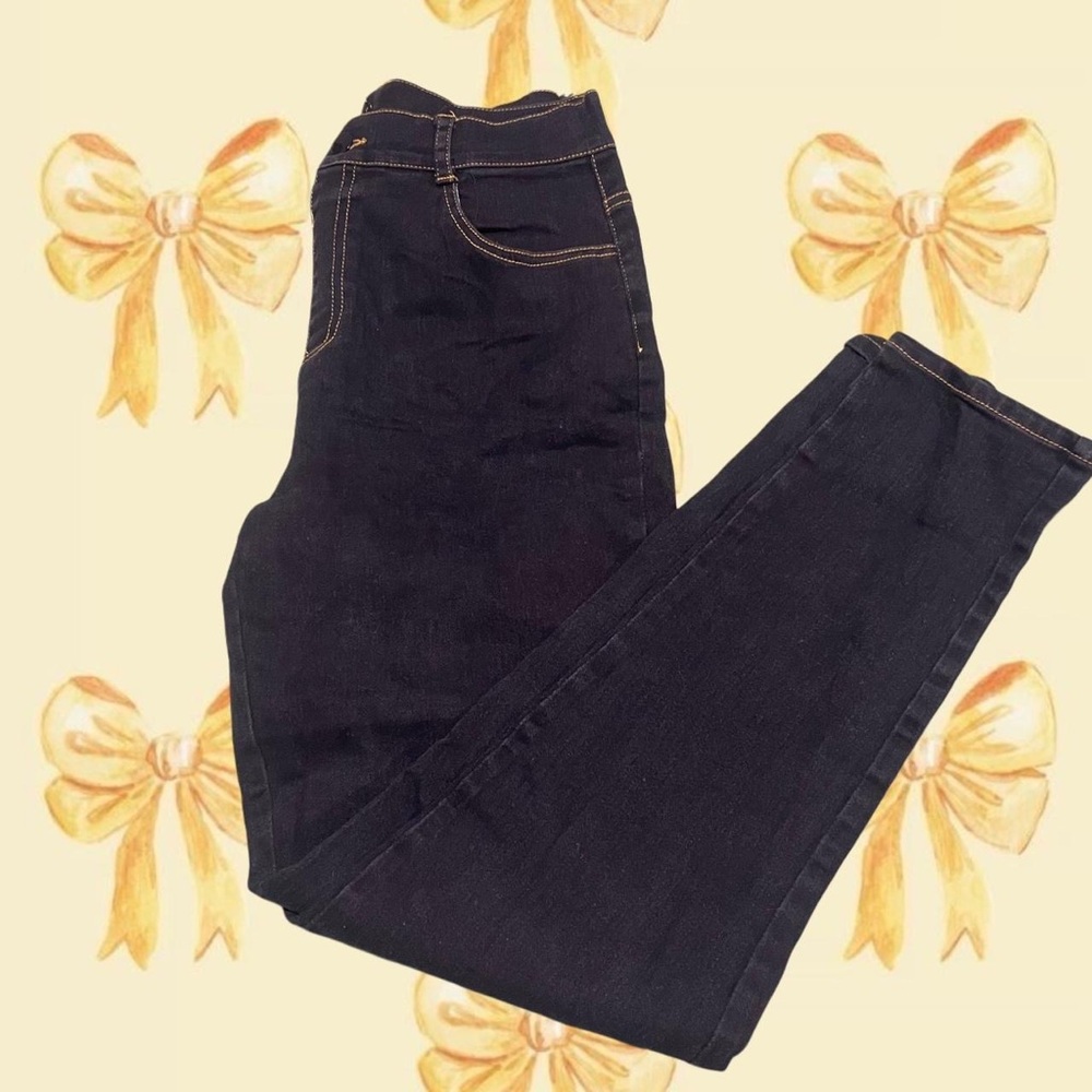 Dark Blue Skinny Jeans with zipper in the back detail